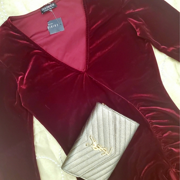 NWT: FASHION NOVA VELOUR PARTY DRESS M/L - Picture 6 of 8